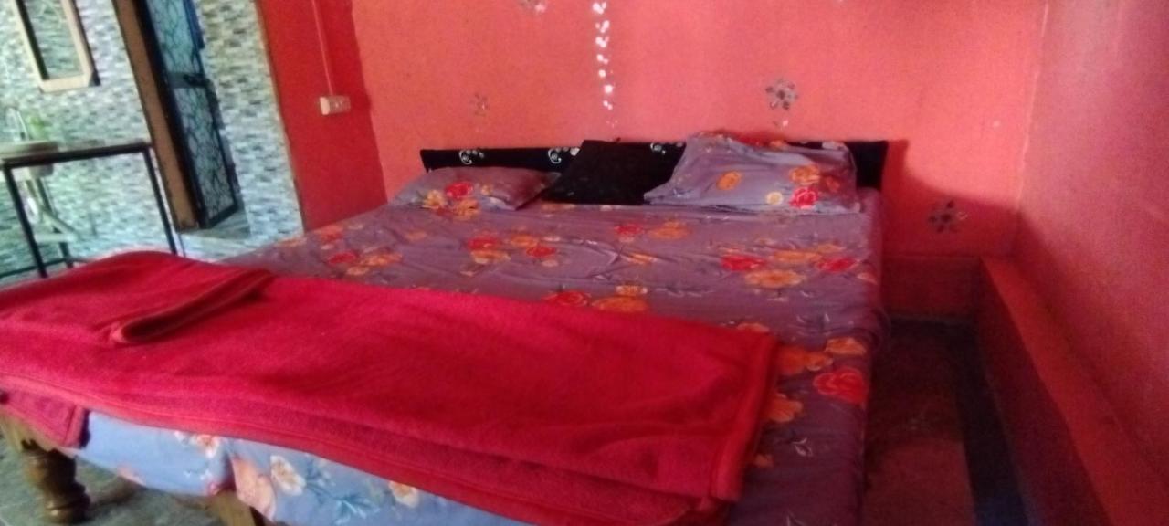 Amruta Homestays Chikhaldara Phòng bức ảnh